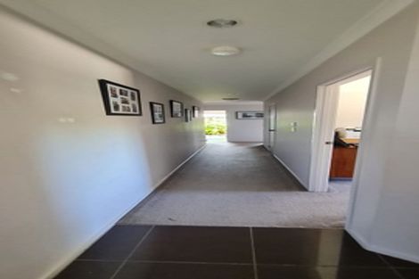 Photo of property in 22 Ranchod Terrace, Pukekohe, 2120