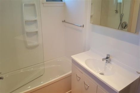 Photo of property in 92 Windsor Road, Inglewood, 4386