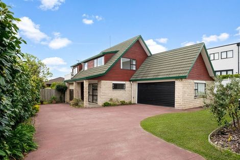 Photo of property in 206 Whitford Road, Shamrock Park, Auckland, 2016