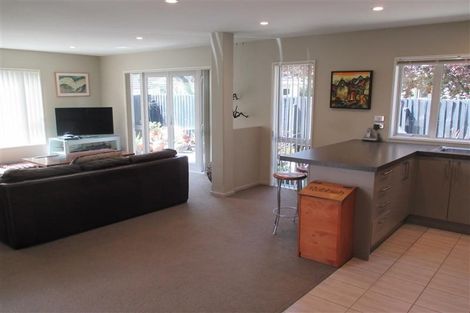 Photo of property in 68b Selwyn Street, Somerfield, Christchurch, 8024