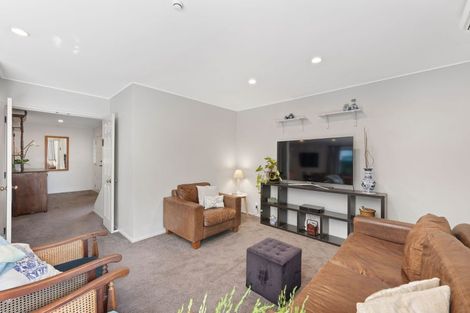 Photo of property in 21b Eastern Beach Road, Eastern Beach, Auckland, 2012