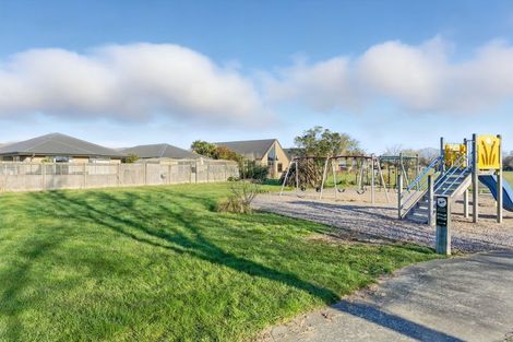 Photo of property in 1c Country Palms Drive, Halswell, Christchurch, 8025