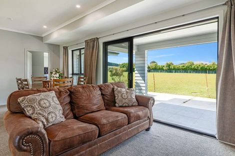 Photo of property in 21 Meavy Lane, Ashhurst, Palmerston North, 4470