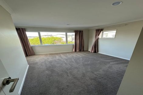 Photo of property in 68 Craigs Way, Hobsonville, Auckland, 0616