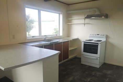 Photo of property in 64a Baylands Drive, Newlands, Wellington, 6037