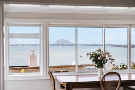 Photo of property in 63 Harbour View Road, Omokoroa, 3114