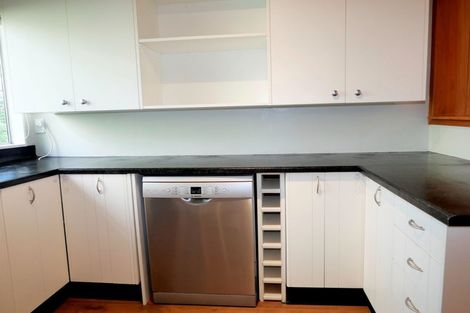 Photo of property in 136 Ruapehu Street, Paraparaumu, 5032