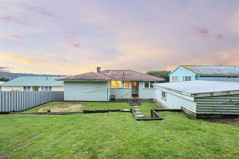 Photo of property in 52 Arahura Crescent, Waitangirua, Porirua, 5024