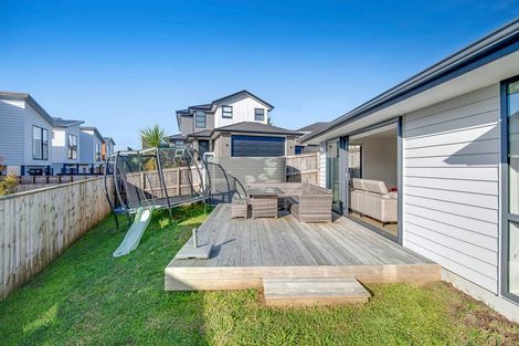 Photo of property in 83 Marellen Drive, Red Beach, 0932