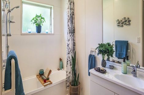 Photo of property in 15a Cannon Drive, Kerikeri, 0230