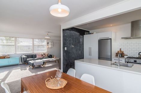 Photo of property in 7 Pauline Way, Paparangi, Wellington, 6037