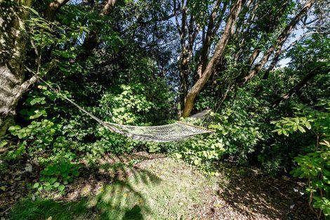 Photo of property in 8 Christina Grove, Normandale, Lower Hutt, 5010