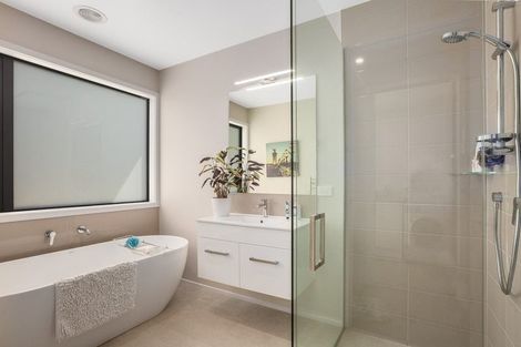 Photo of property in 20 Waitaria Terrace, Aotea, Porirua, 5024