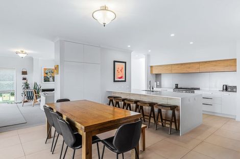 Photo of property in 18 Chateau Crescent, Rangatira Park, Taupo, 3330