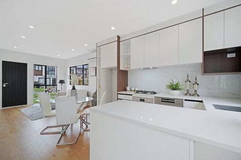 Photo of property in 9 Arapapa Road, Papakura, 2110