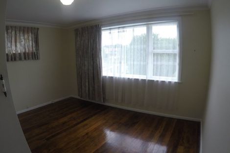 Photo of property in 1/7 Barbary Avenue, Kelston, Auckland, 0602