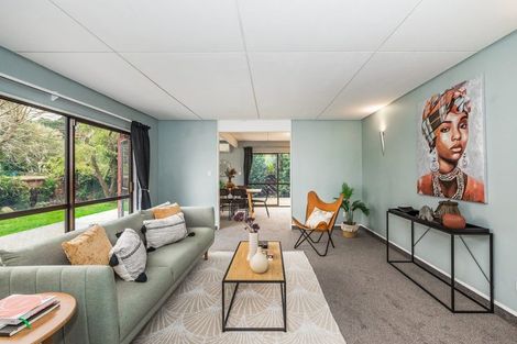 Photo of property in 1 Redwood Close, Paraparaumu, 5032