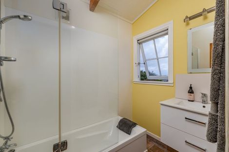 Photo of property in 16 Berghan Road, Coopers Beach, 0420