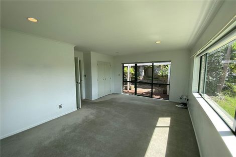 Photo of property in 7 Pukatea Avenue, Albany, Auckland, 0632