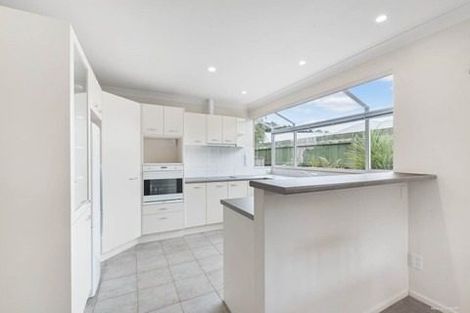 Photo of property in 10 Wineberry Place, Albany, Auckland, 0632