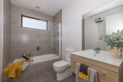 Photo of property in 11 Mcleod Avenue, Wanaka, 9305