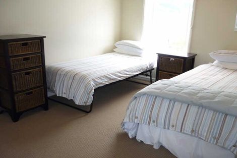 Photo of property in Admiralty Courts, 7/42 Marriner Street, Sumner, Christchurch, 8081