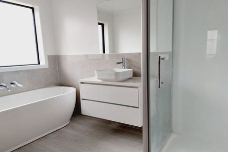 Photo of property in 27 Leathem Crescent, Pokeno, 2402