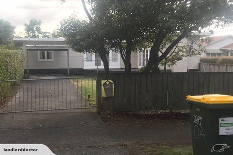 Photo of property in 10a Gibbs Road, Manurewa, Auckland, 2102
