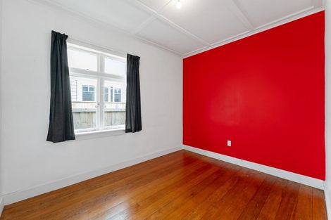 Photo of property in 88 Tukapa Street, Westown, New Plymouth, 4310