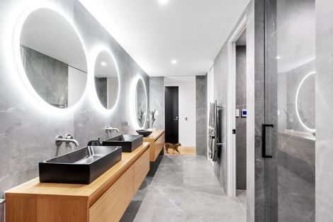 Photo of property in 314a Hurstmere Road, Takapuna, Auckland, 0622