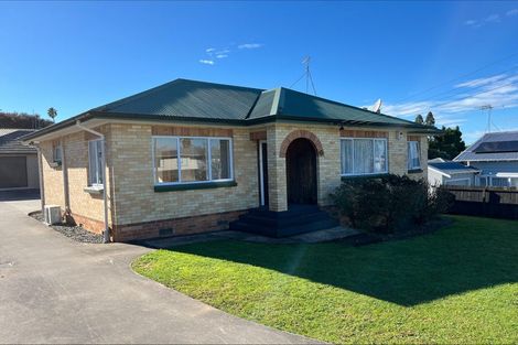 Photo of property in 28 Hinau Street, Maeroa, Hamilton, 3200