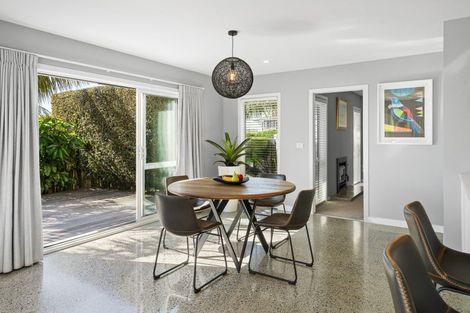 Photo of property in 5 Owen Place, Omokoroa, 3114