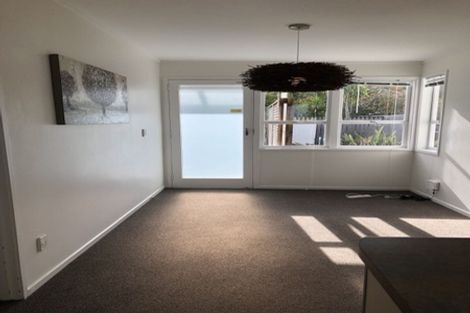 Photo of property in 43 Richards Avenue, Forrest Hill, Auckland, 0620