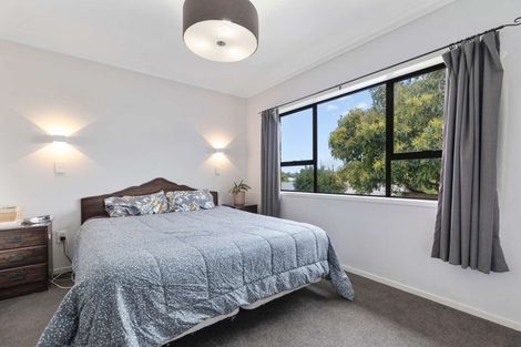 Photo of property in 13 Seaview Rise, Waiuku, 2123