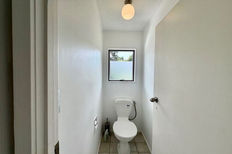 Photo of property in 2/10 Halder Place, Torbay, Auckland, 0632