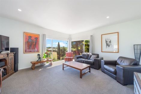 Photo of property in 10 Strata View, Western Heights, Hamilton, 3200
