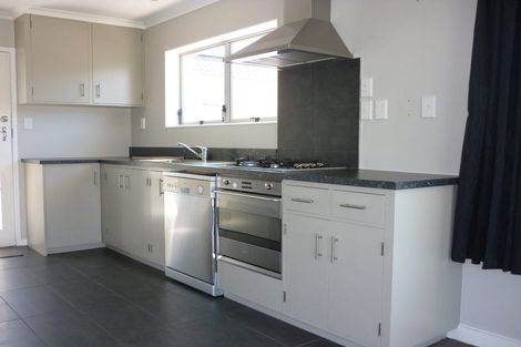 Photo of property in 2/6 Dryden Street, Stoke, Nelson, 7011