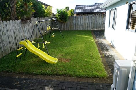 Photo of property in 13 Kellaway Drive, East Tamaki, Auckland, 2013
