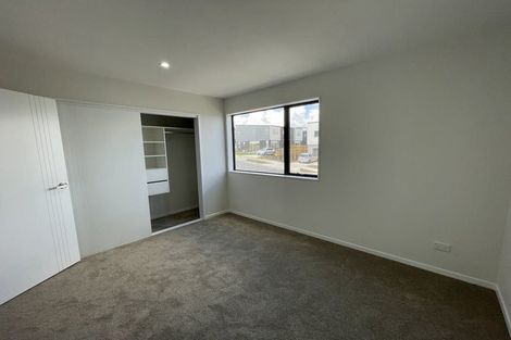 Photo of property in 3b Putiputi Way, Papakura, 2110