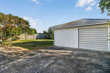Photo of property in 10 Aranui Avenue, Waitarere Beach, Levin, 5510