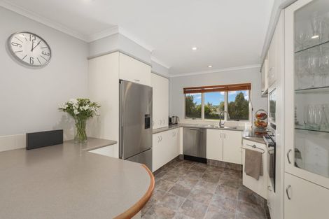 Photo of property in 4 Kestrel Avenue, Welcome Bay, Tauranga, 3112