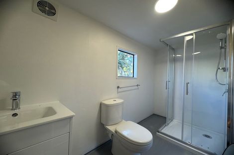 Photo of property in 127 Edgewater Drive, Pakuranga, Auckland, 2010