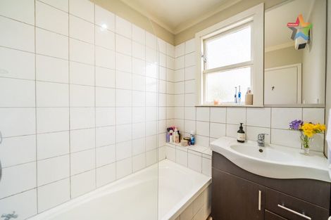 Photo of property in 176 Naenae Road, Naenae, Lower Hutt, 5011