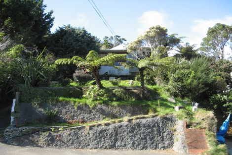 Photo of property in 130 Parkvale Road, Karori, Wellington, 6012