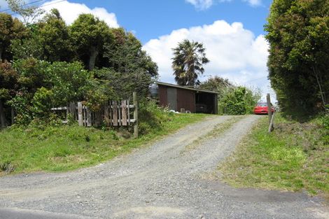 Photo of property in 225 Hanham Road, Kumeu, 0891