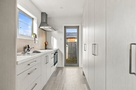 Photo of property in 1/52 North Avon Road, Richmond, Christchurch, 8013