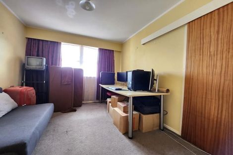 Photo of property in 18 Catherine Crescent, Paparangi, Wellington, 6037