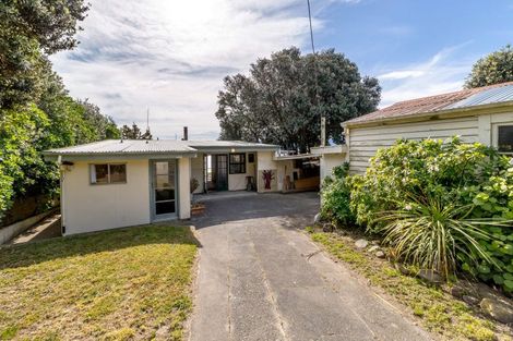Photo of property in 1598 Cape Palliser Road, Cape Palliser, Featherston, 5772