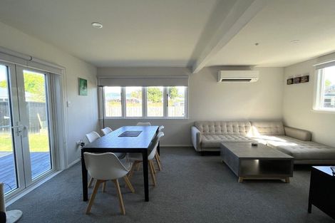 Photo of property in 8 Mckenzie Terrace, Carterton, 5713