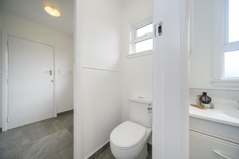 Photo of property in 649 Featherston Street, Roslyn, Palmerston North, 4414